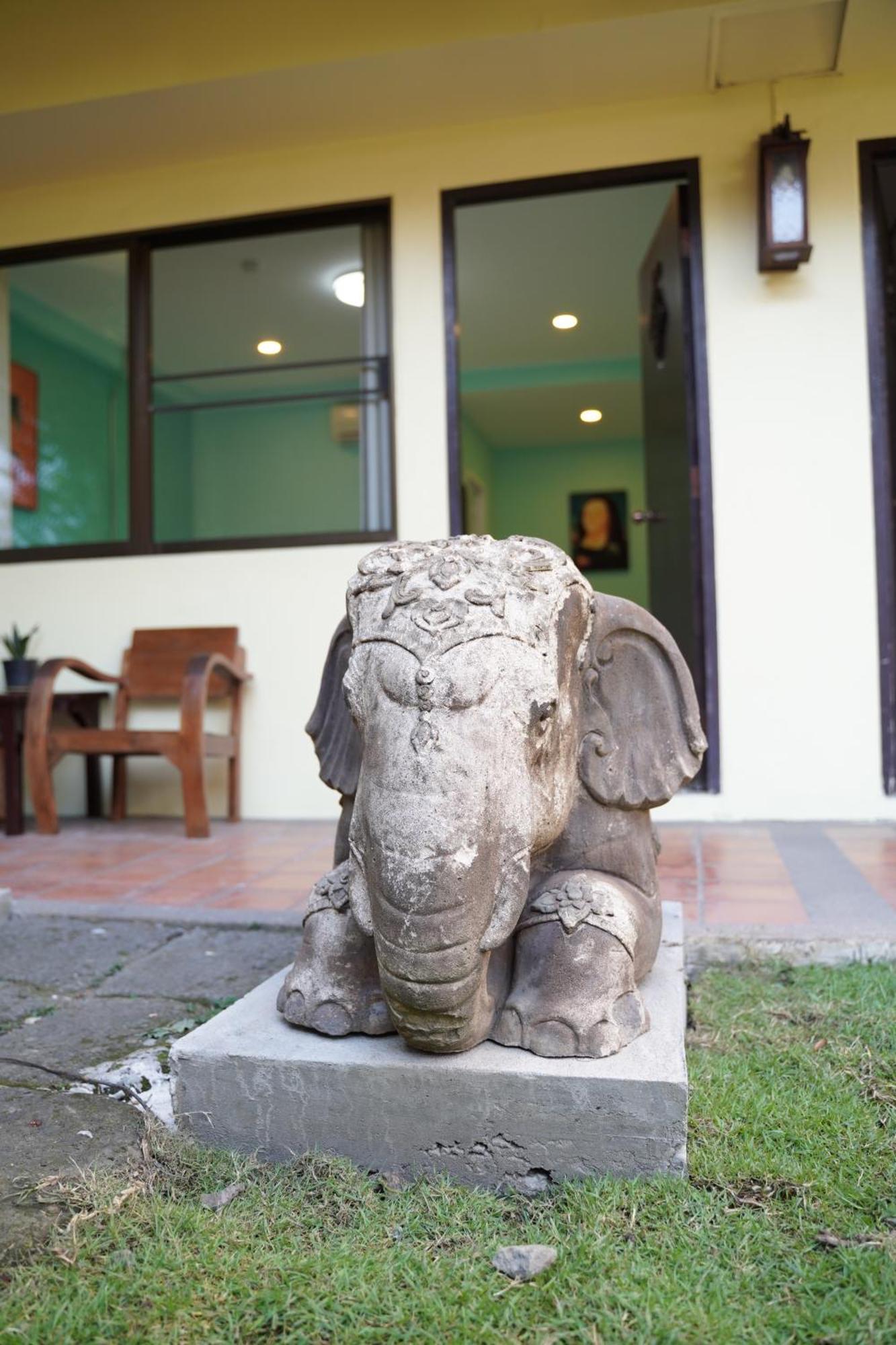 Elegant Lanna Guesthouse شيانغ ماي المظهر الخارجي الصورة